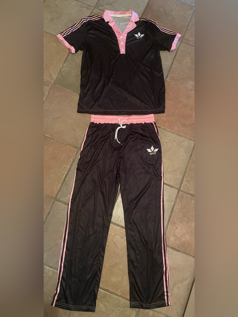Woman’s Black and Pink Athletic Set